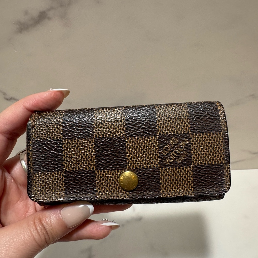 Louis Vuitton Damier Ebene 4 Key Holder
